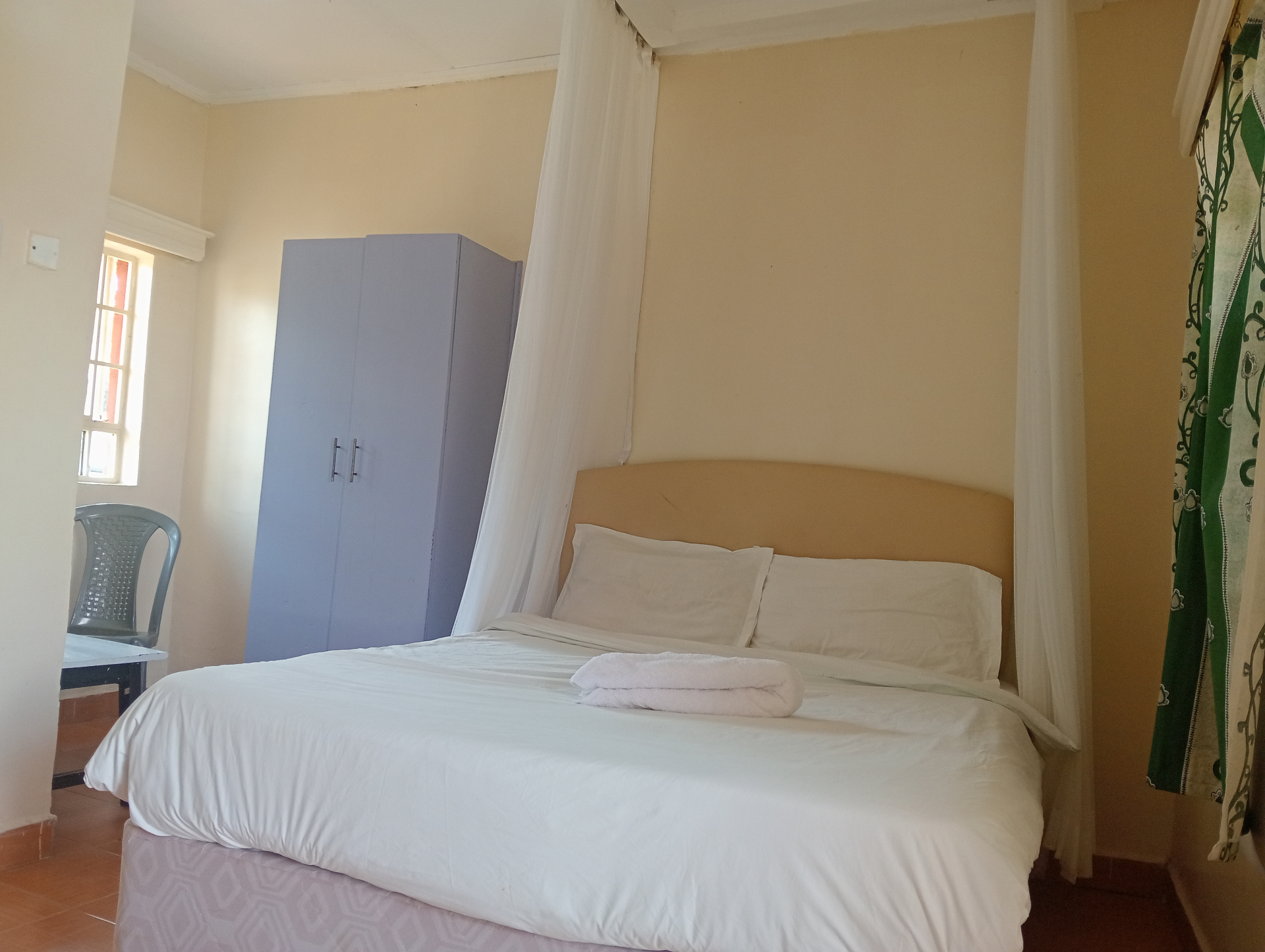 Budget Room