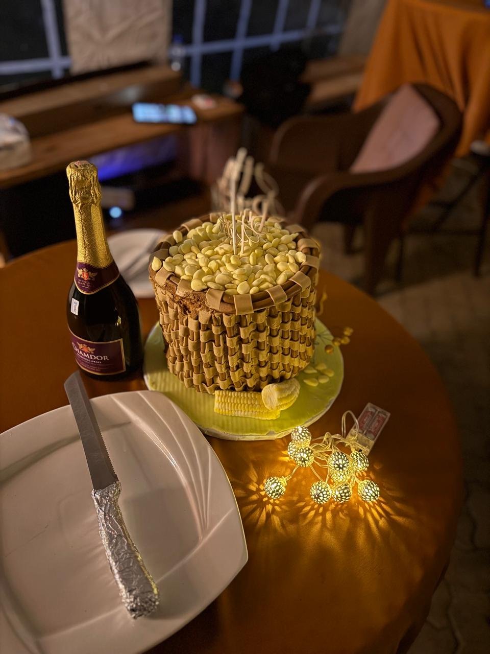 Celebration cake at Lantana Comfy